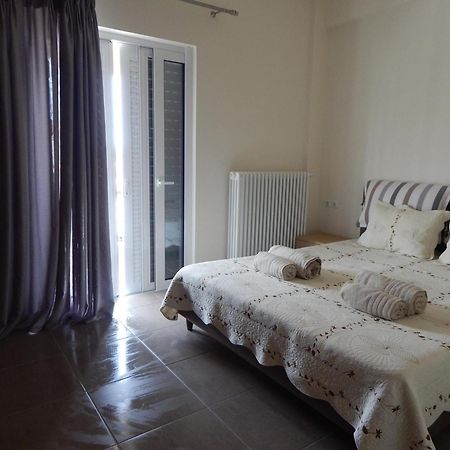 Samaras Apartments In Камена Вурла Екстериор снимка