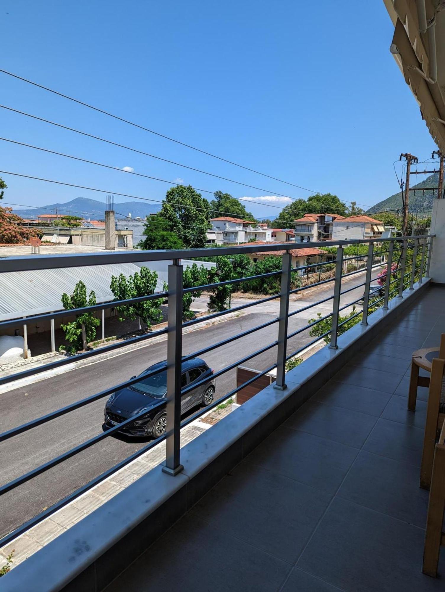 Samaras Apartments In Камена Вурла Екстериор снимка