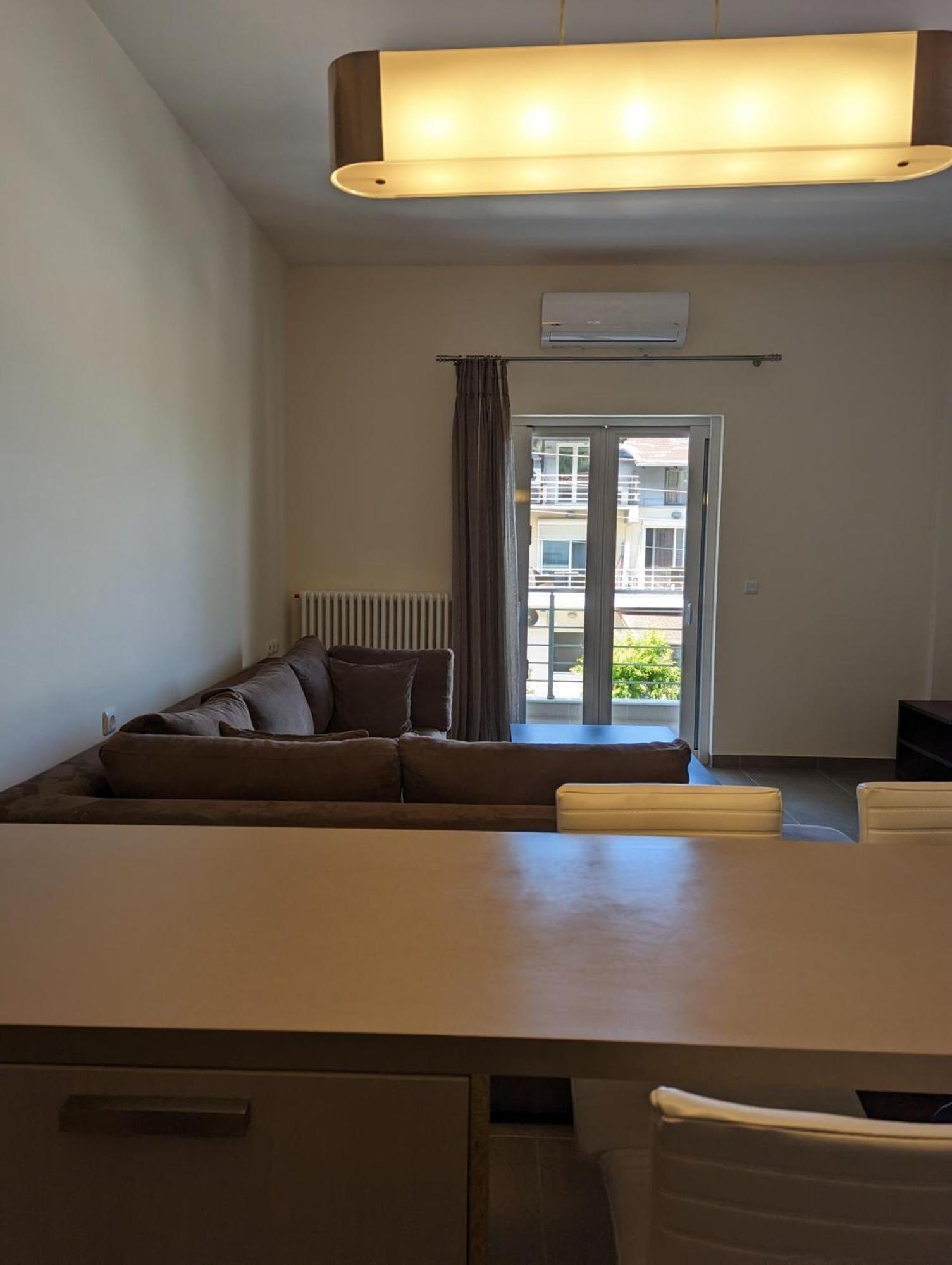 Samaras Apartments In Камена Вурла Екстериор снимка