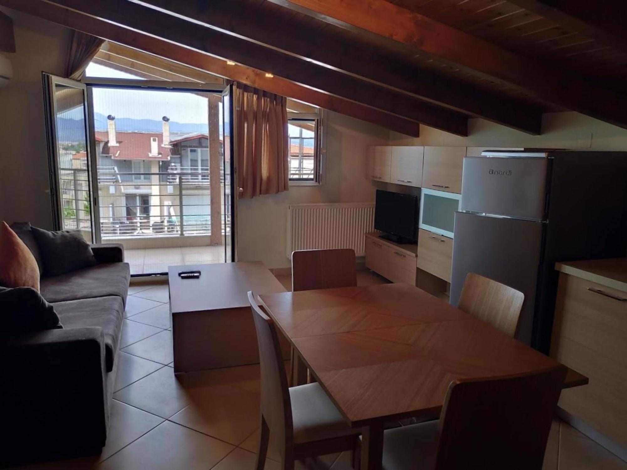 Samaras Apartments In Камена Вурла Екстериор снимка