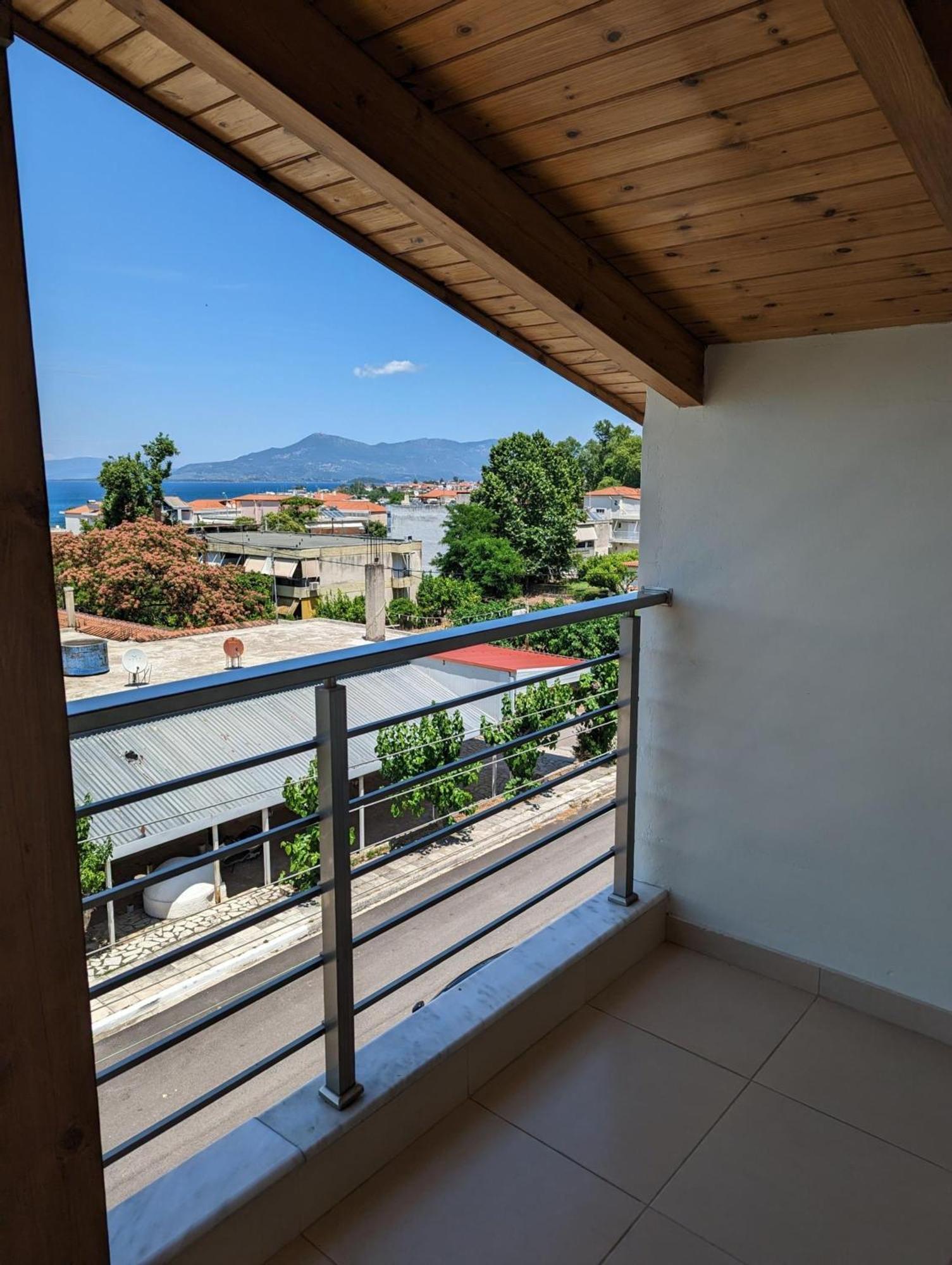 Samaras Apartments In Камена Вурла Екстериор снимка